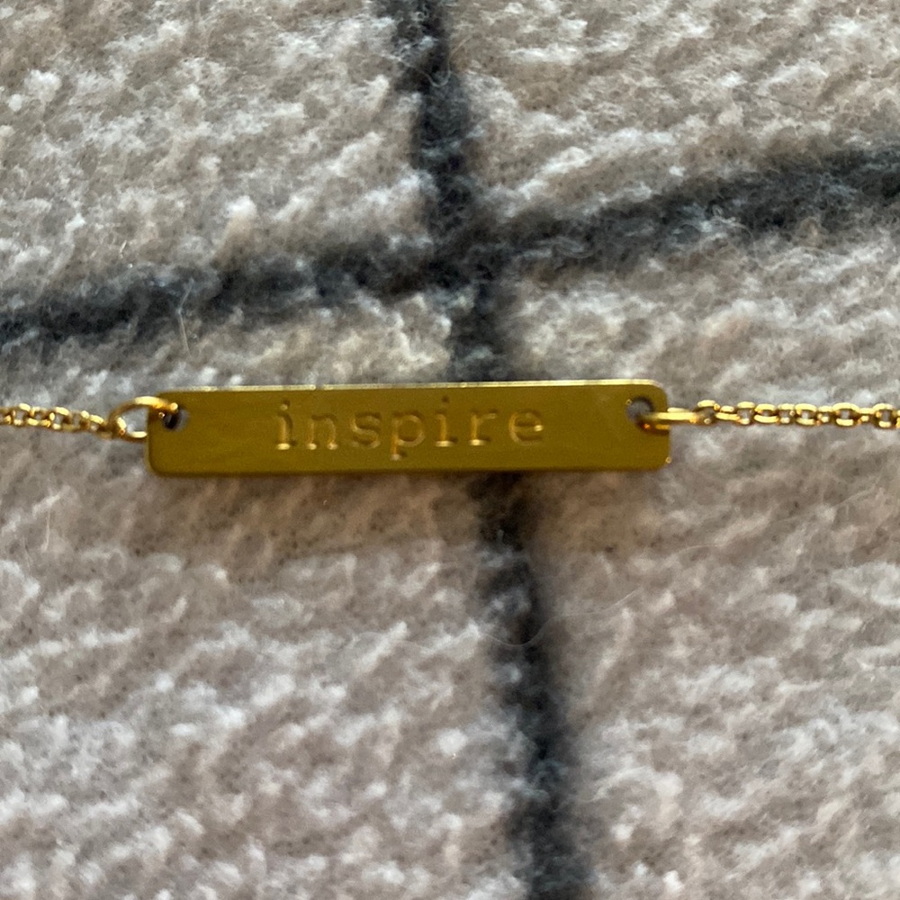 Gold “Inspire” necklace